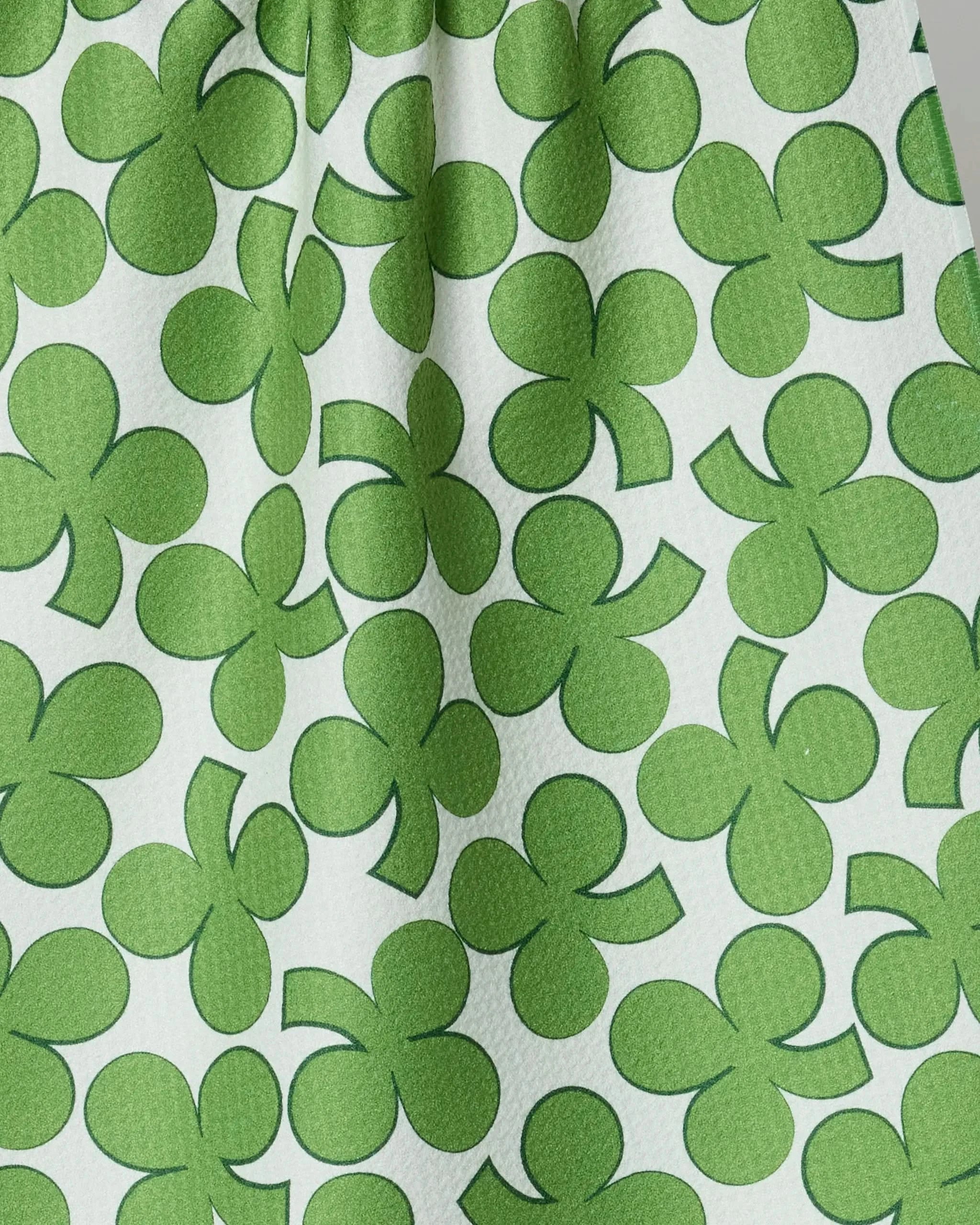 Clover Toss - Image 2