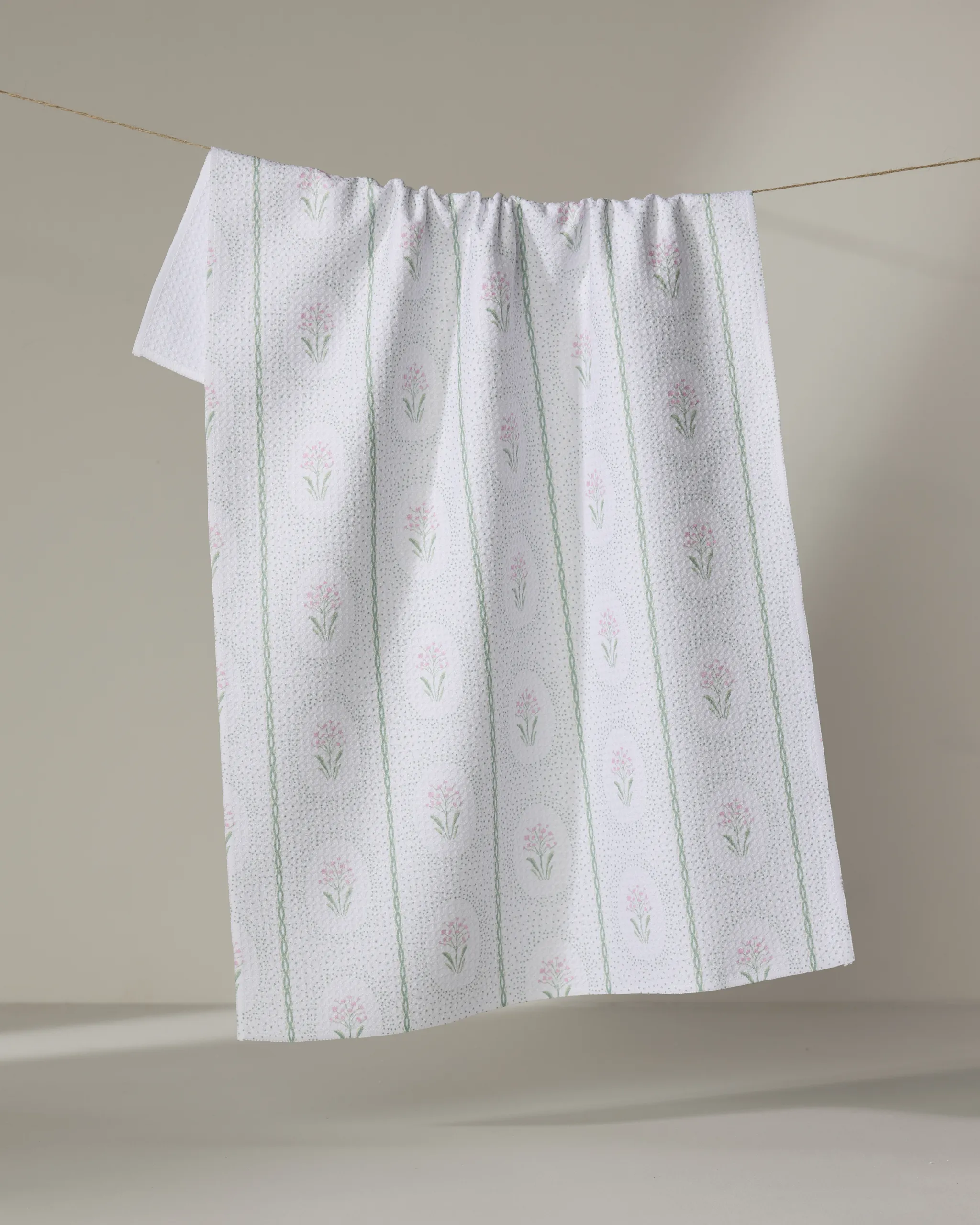 Cottage Dainty Spotted