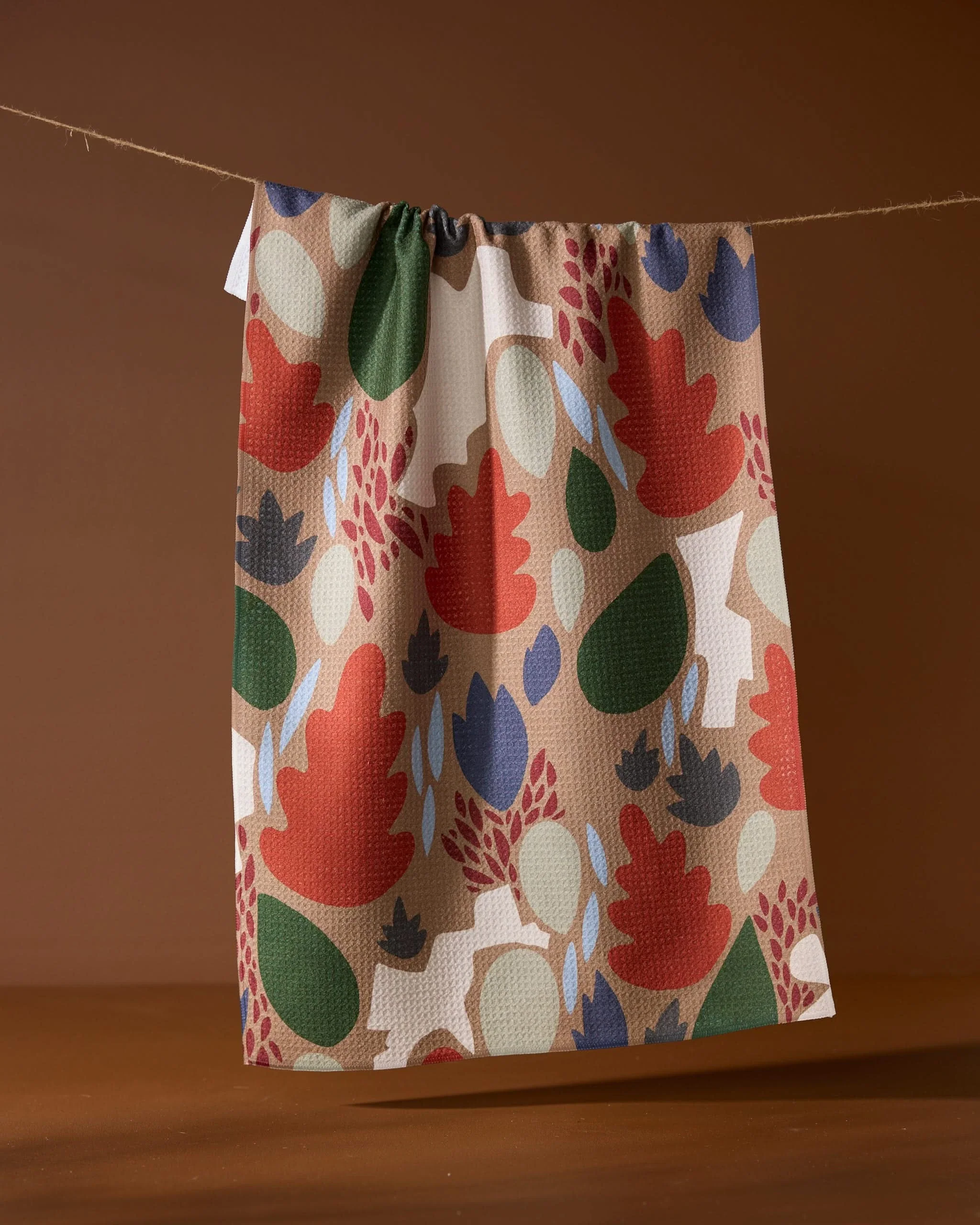 Cut Paper Leaves Mocha