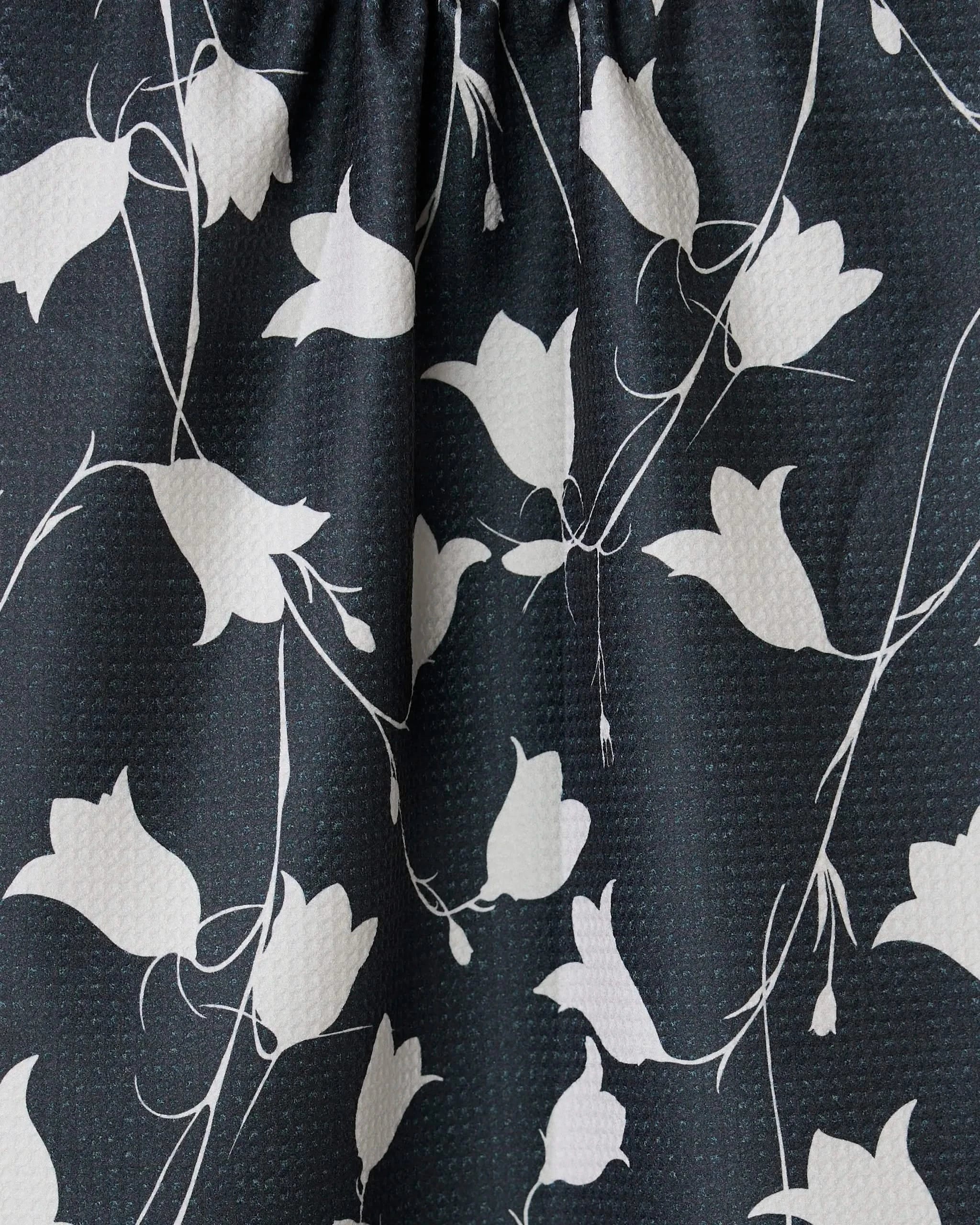 Dancing Dark Flora - Image 2