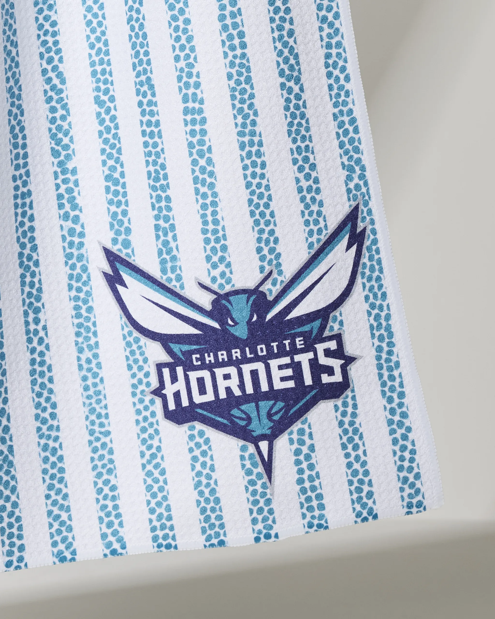 Hornets Grip Stripe - Image 2