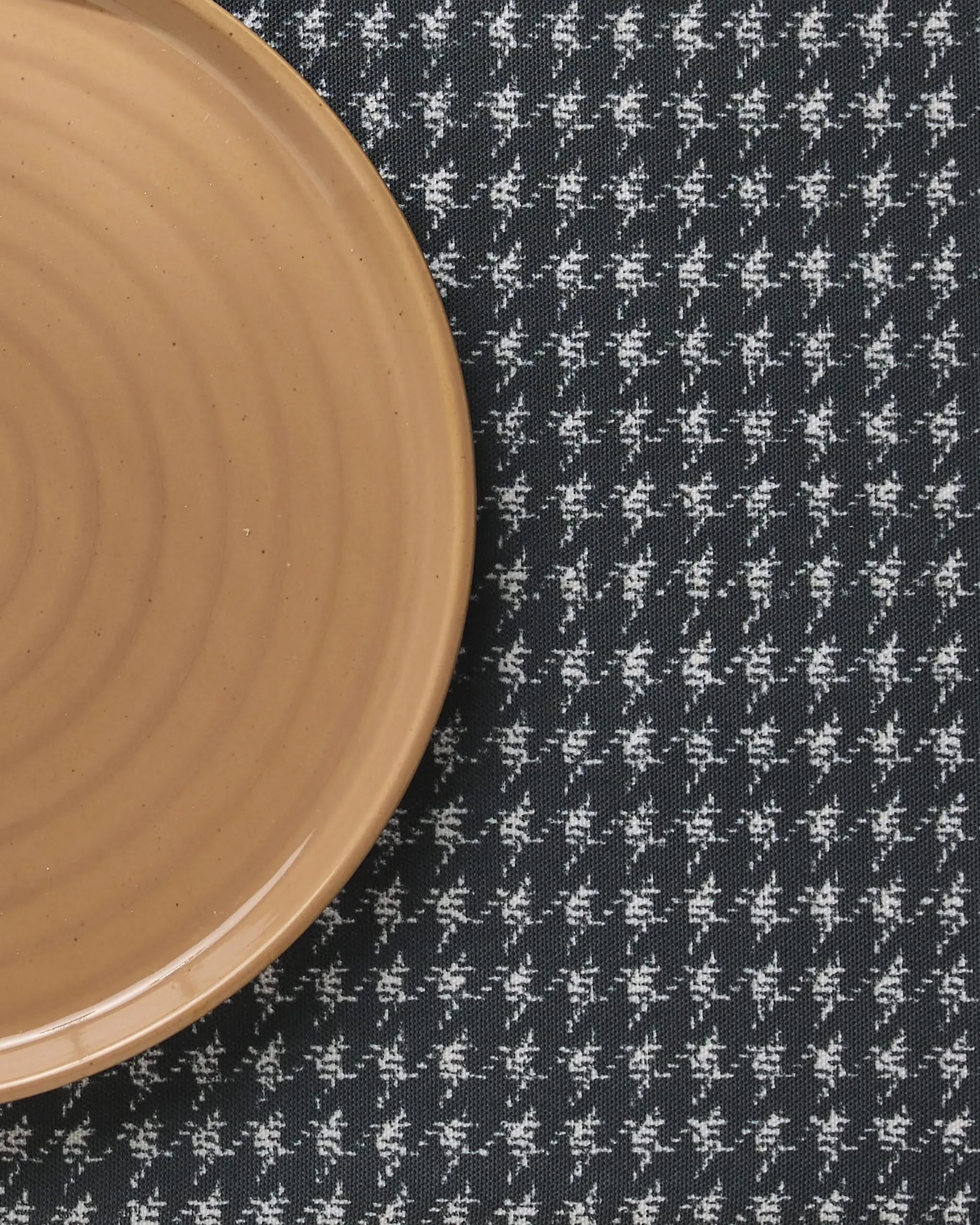 Houndstooth Black - Image 3