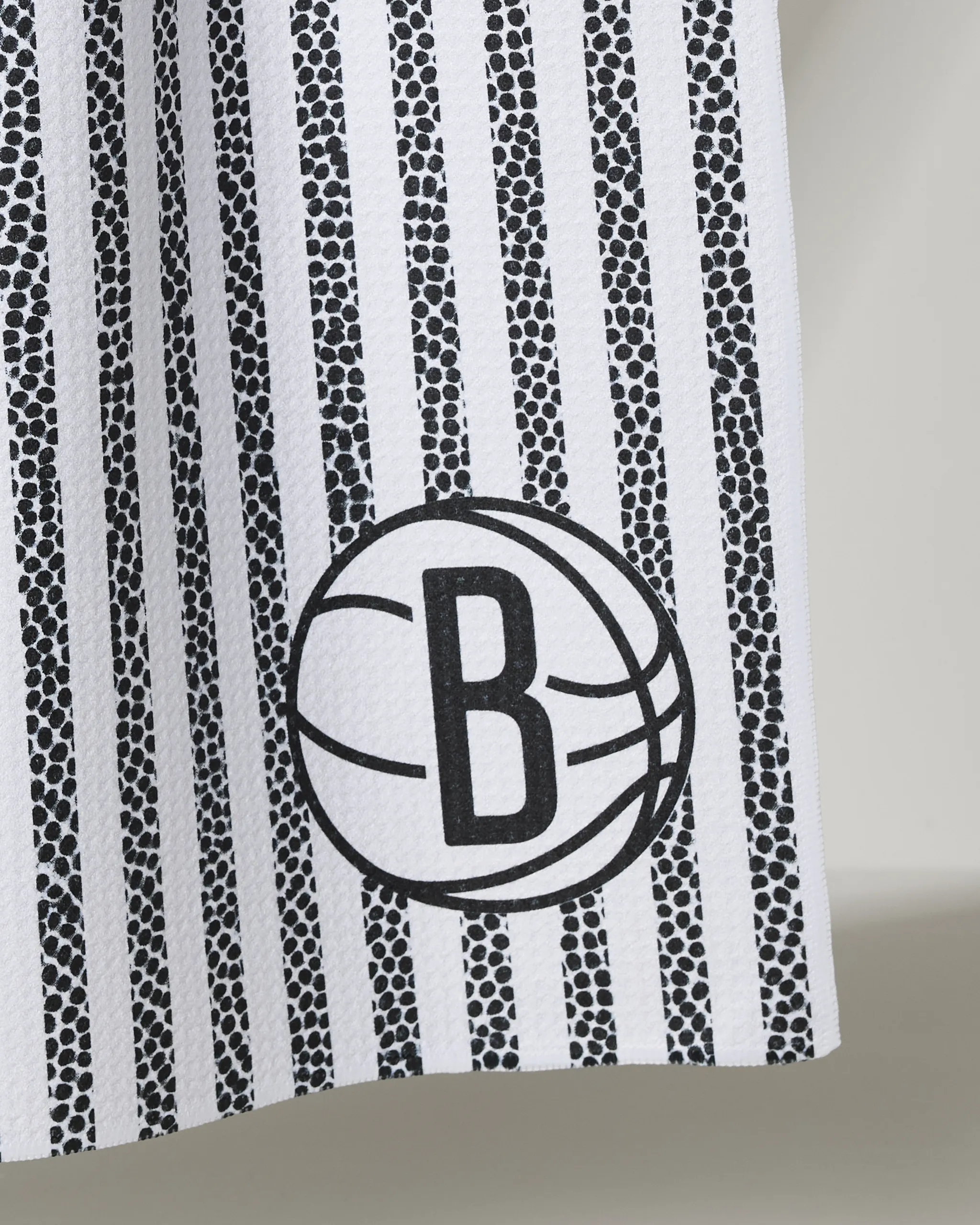 Nets Grip Stripe - Image 2