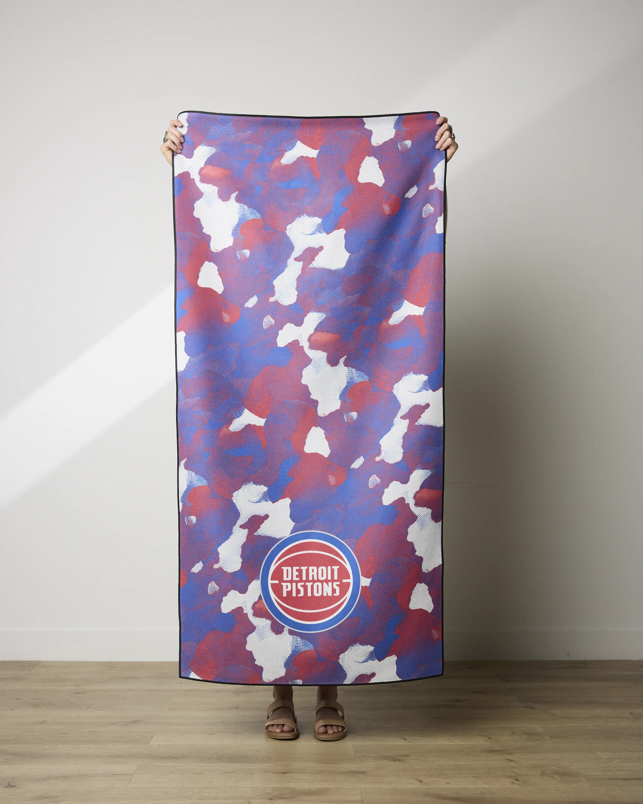 Pistons Camo