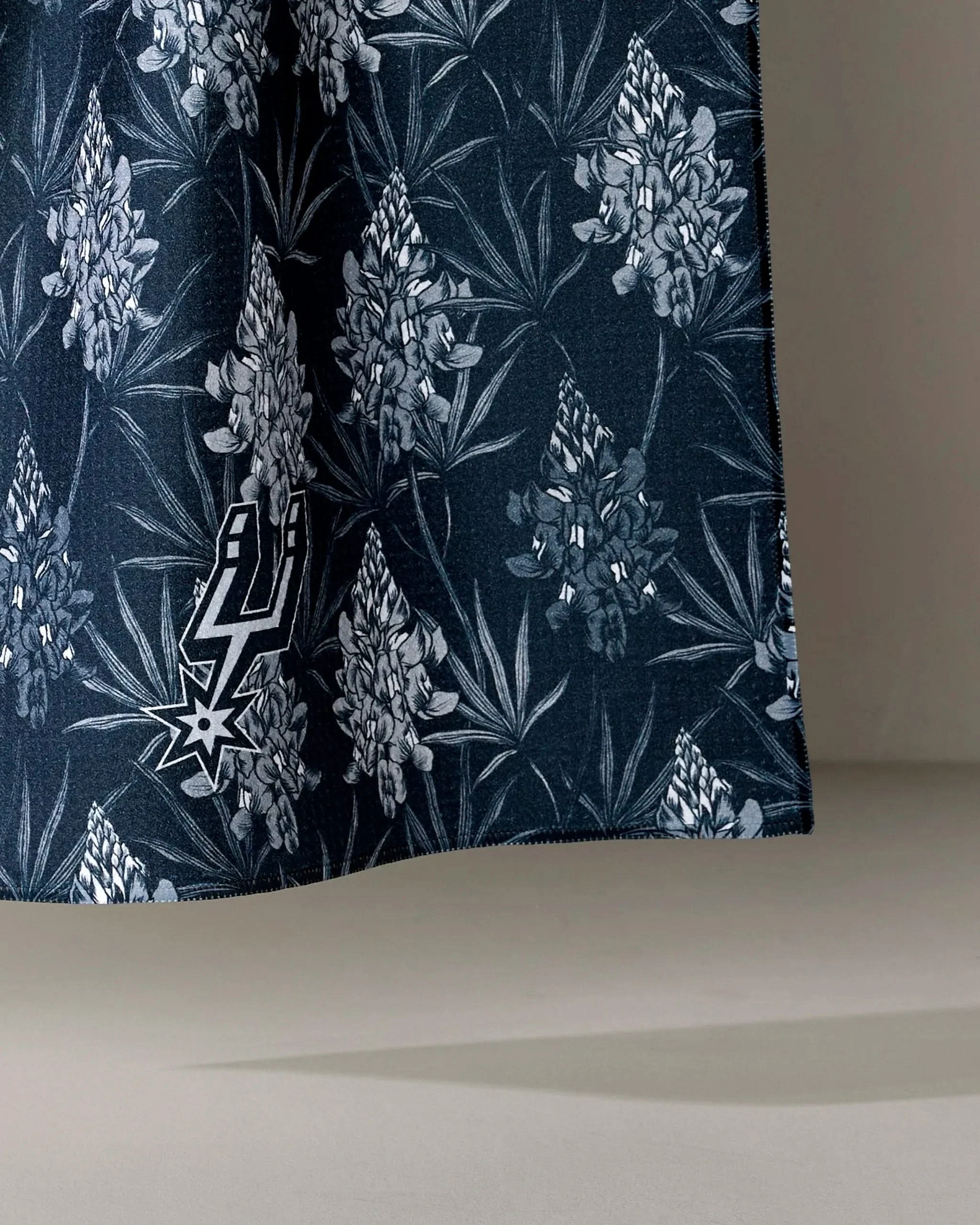 Spurs Floral - Image 2
